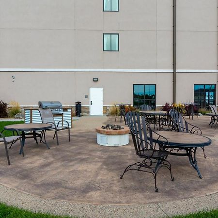 Comfort Inn & Suites Mandan - Bismarck Exterior foto