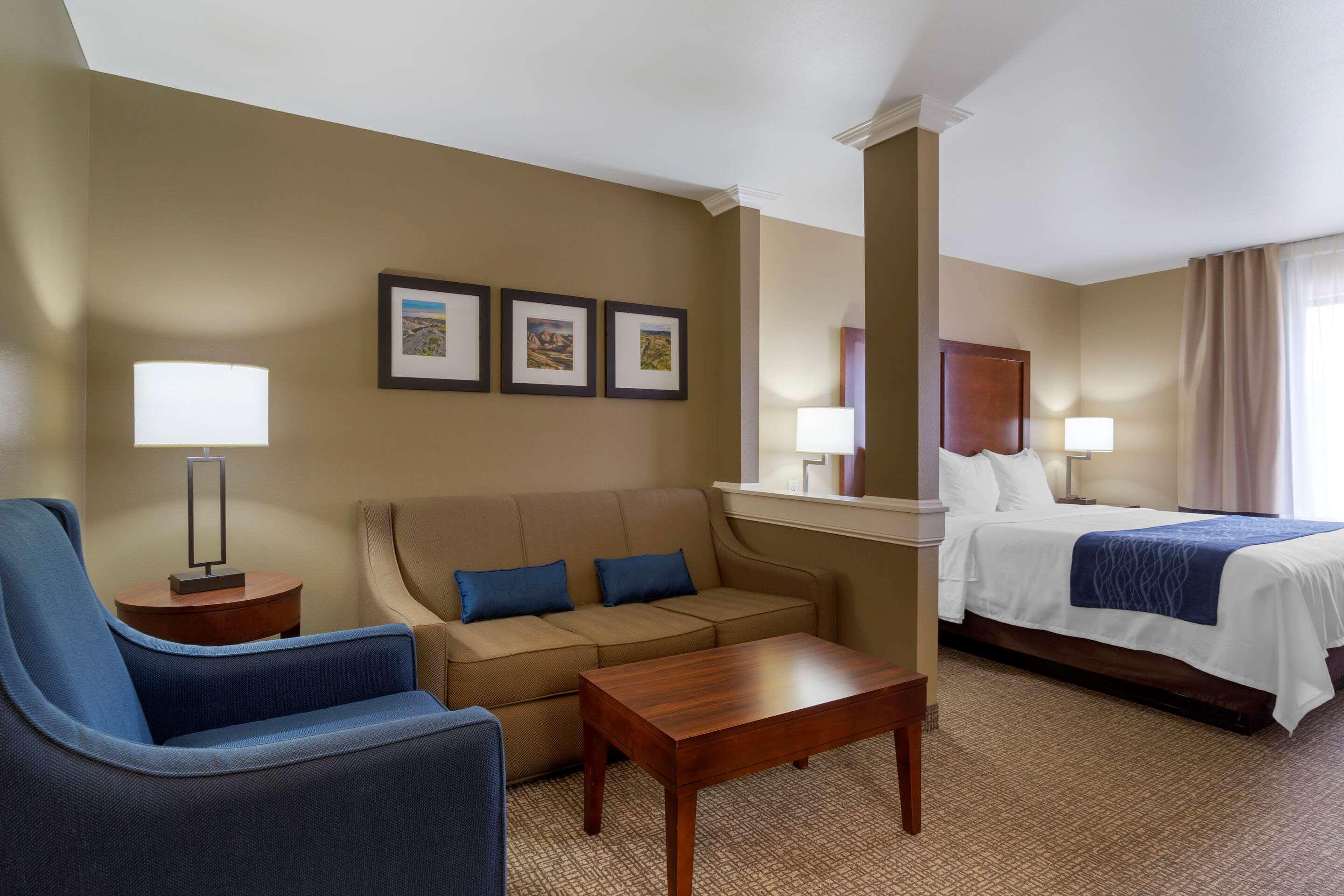 Comfort Inn & Suites Mandan - Bismarck Exterior foto