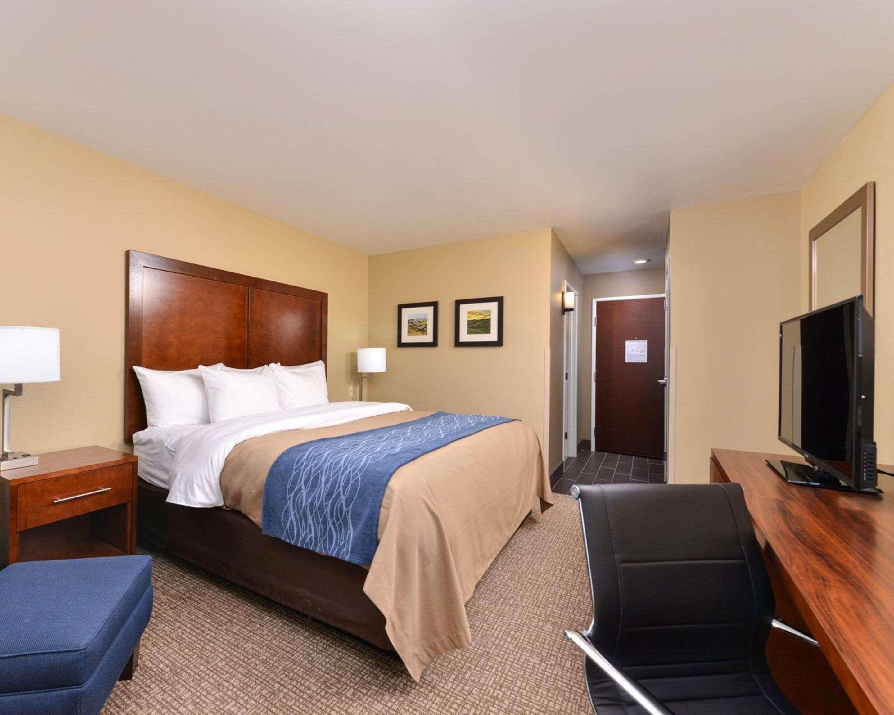 Comfort Inn & Suites Mandan - Bismarck Exterior foto