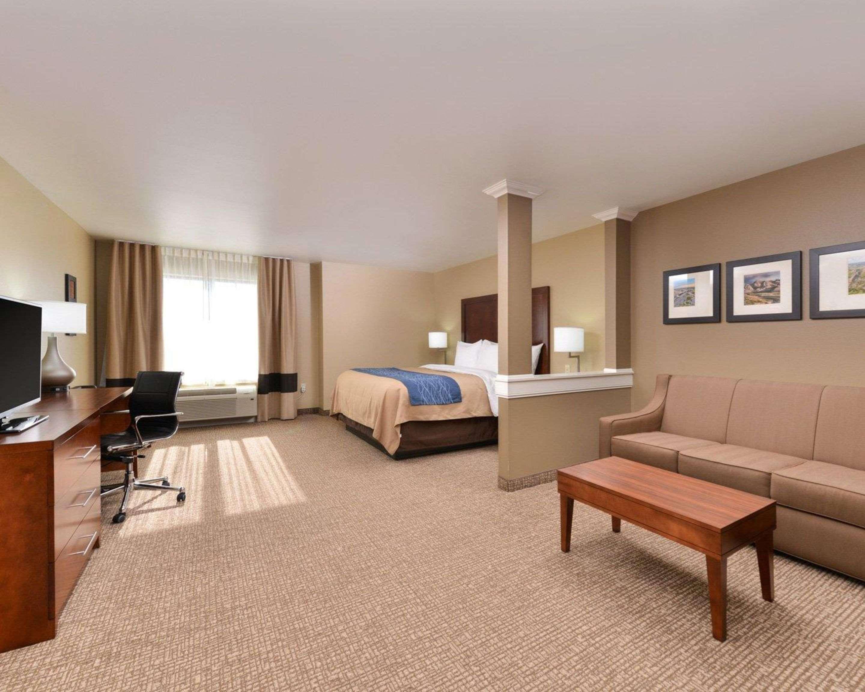 Comfort Inn & Suites Mandan - Bismarck Exterior foto